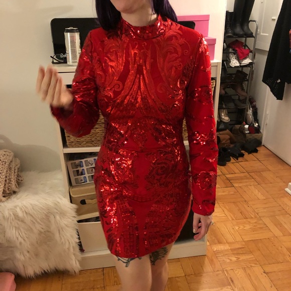 Red long sleeve sequen dress - Picture 1 of 3